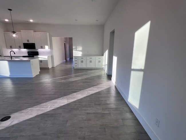 Building Photo - NEW 3 Bedroom In Carl Junction!