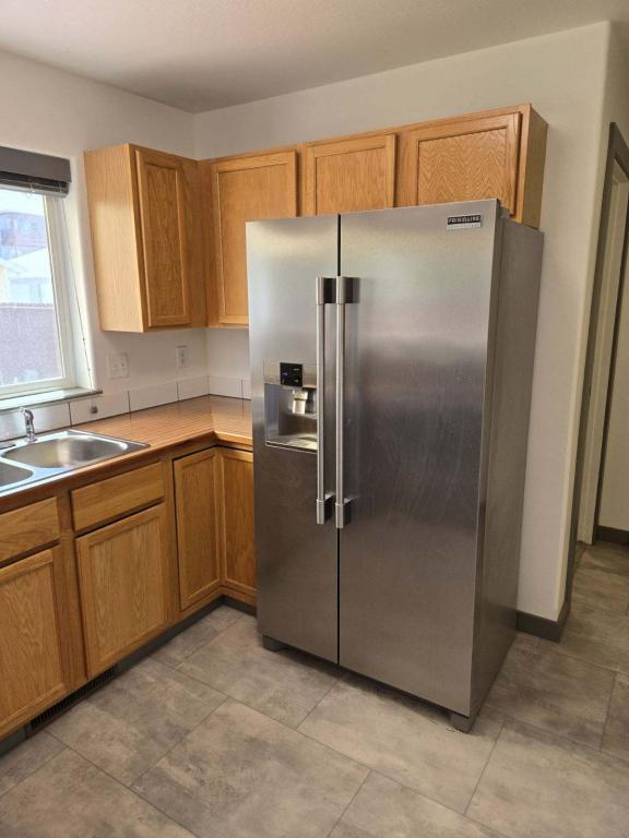 Building Photo - 3302 Laredo Dr