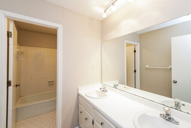 Building Photo - 8280 Shallow Rock Cove