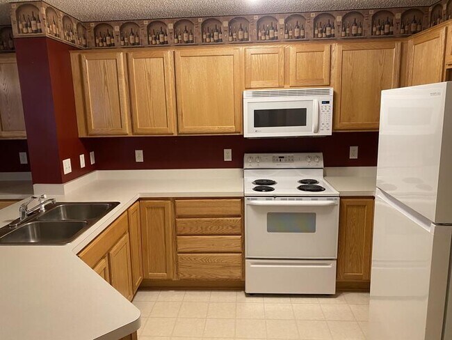 Building Photo - 17966 Vance Cir NW