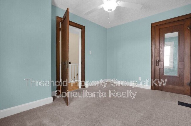 Building Photo - 1126 Northwest Blvd