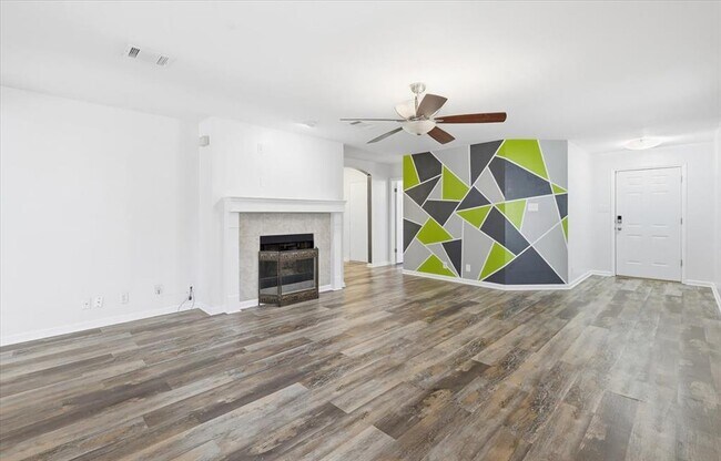 Building Photo - 1718 Lloydminister Way