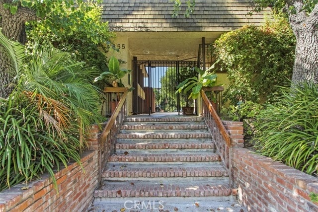 Building Photo - 4655 Natick Ave