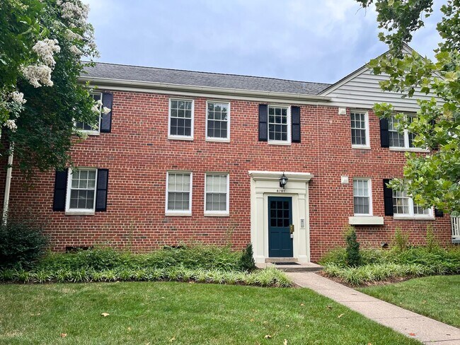 Primary Photo - 6701 W Wakefield Dr