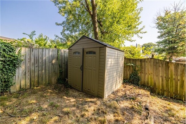 Building Photo - 2308 Mary Baldwin Dr