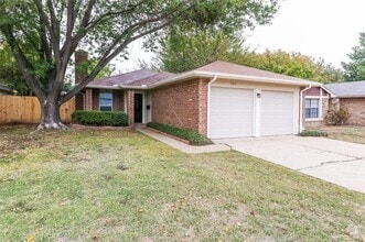 Building Photo - 331 Angelina Dr