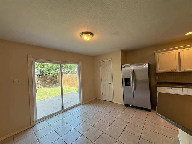 Building Photo - 8813 Stirrup Way