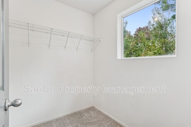 Building Photo - 20680 NW Sedona Ln