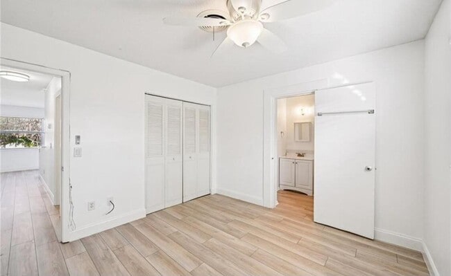 Building Photo - 86 N El Mar Dr