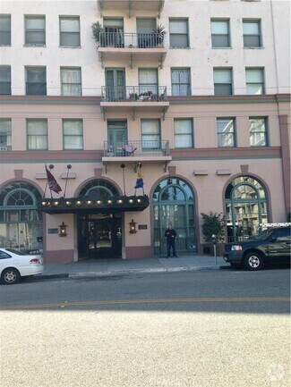 Building Photo - 455 E Ocean Blvd