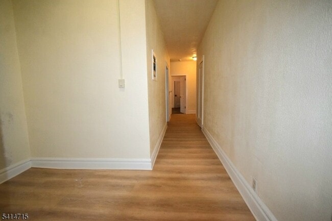 Building Photo - 148 Chancellor Ave