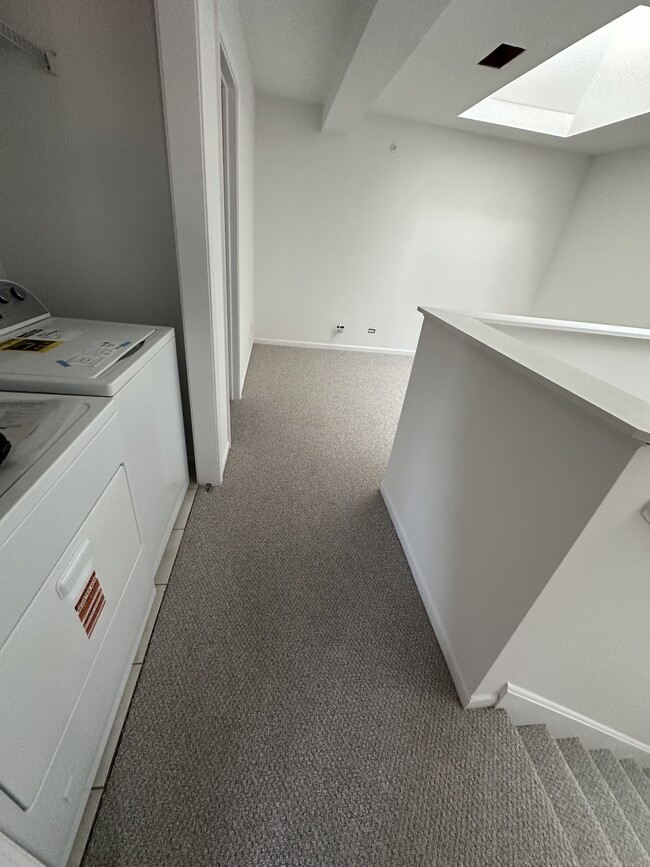 Building Photo - 408 N Madison St