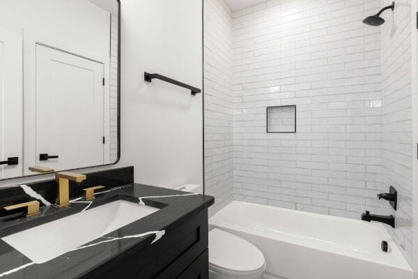 Building Photo - 1727 Nassau St