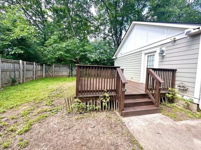 Building Photo - Updates to Inside and Outside!!  2/2 House with fence! Pet friendly!