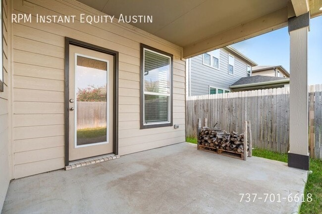 Building Photo - 6300 Carriage Pines Dr