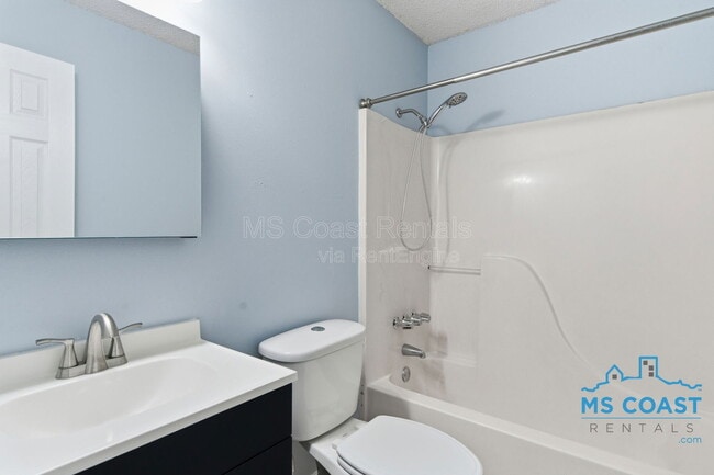 Building Photo - 2717 Honduras Dr