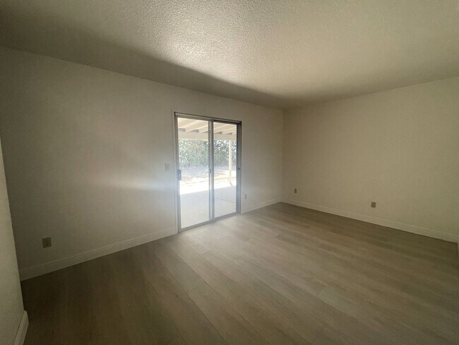 Building Photo - 3 Bedroom home in Sunset Park Subdivision