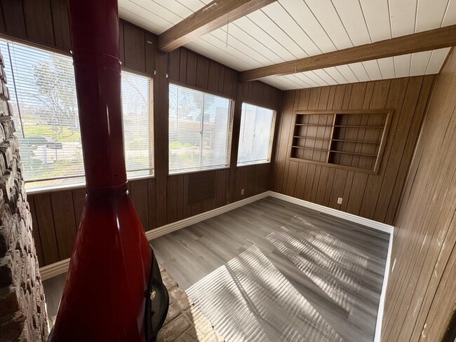 Building Photo - 21331 Heather Pl