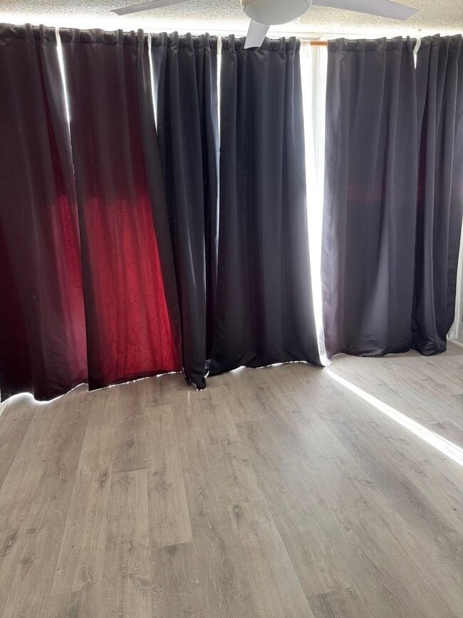 Building Photo - 868: MBC-608A