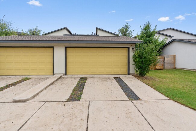Building Photo - 8809A Whitter Dr