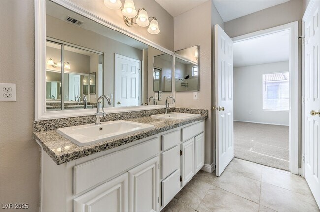 Building Photo - 1453 Rothwell Ct