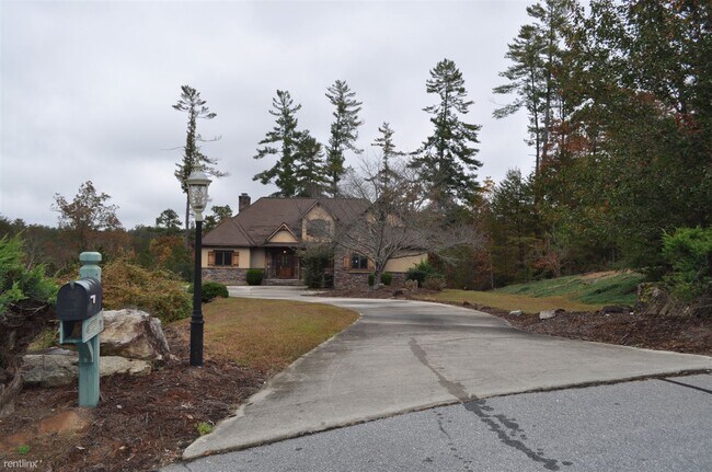 Building Photo - 103 Trout Lily Ln