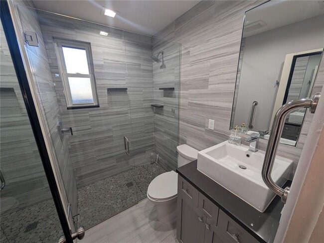 Building Photo - 140 N Briggs Ave