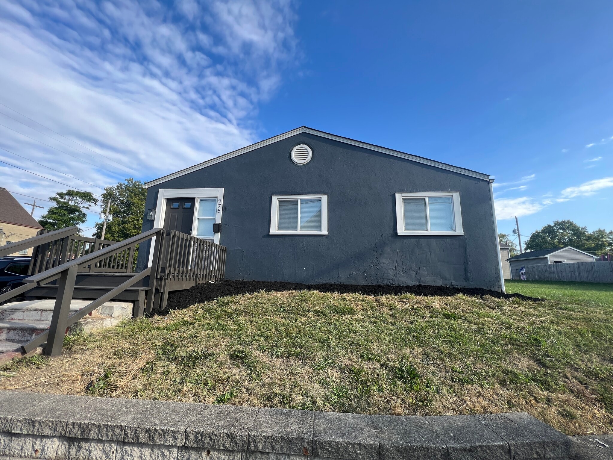 Building Photo - 278 Hosack St