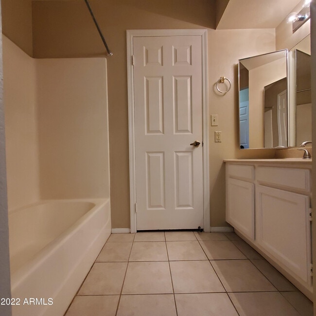 Building Photo - 1645 W Baseline Rd