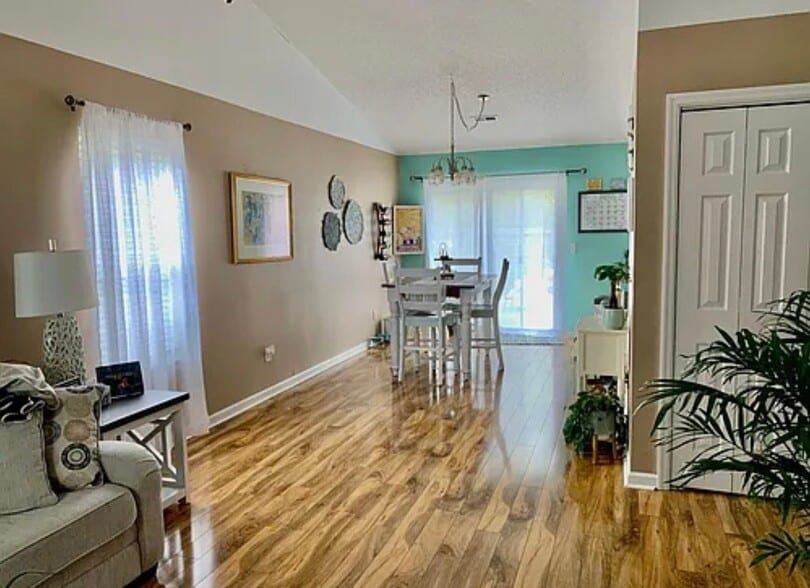 Building Photo - 601 Tisbury Ln