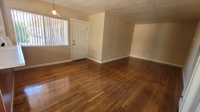Building Photo - 7013 Coldwater Canyon Ave