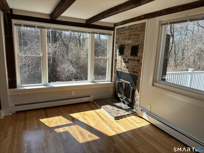 Building Photo - 20 Cannondale Rd