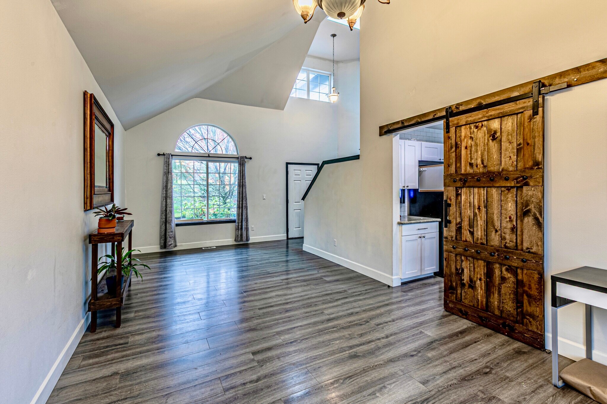 Building Photo - 4601 Nassau Ave NE