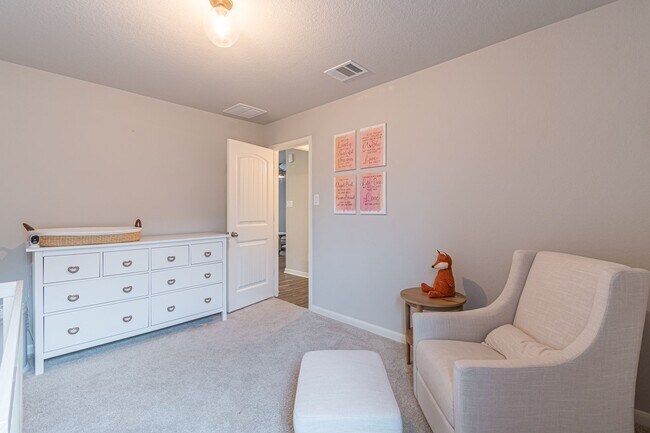 Building Photo - 2569 McCrae