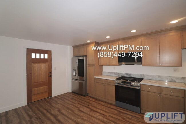 Building Photo - 1225 Capistrano Ave