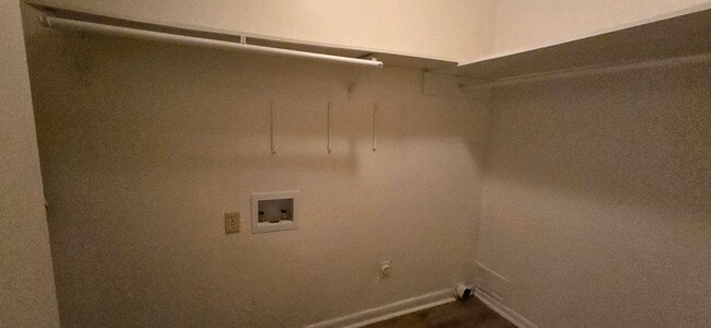 Building Photo - Coming Soon-Cozy 3 Bedroom Unit! Tour Today!