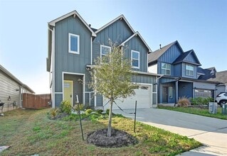Building Photo - 191 Frogmore Lp