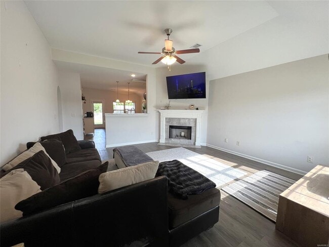 Building Photo - 467 Buena Vista Wy