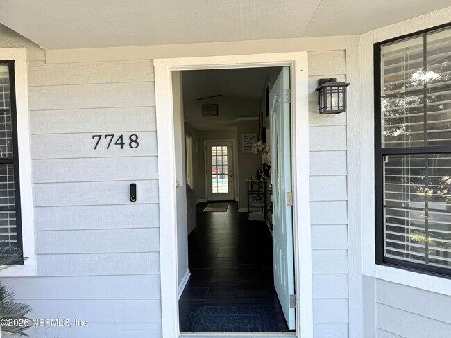 Building Photo - 7748 Pepper Cir E