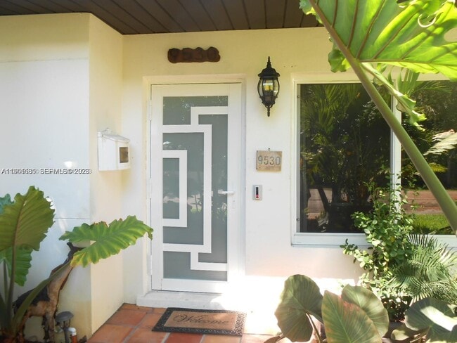 Building Photo - 9530 NW 1st Ave