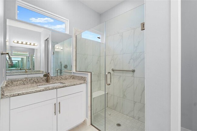 Building Photo - 2320 Symphony Cir