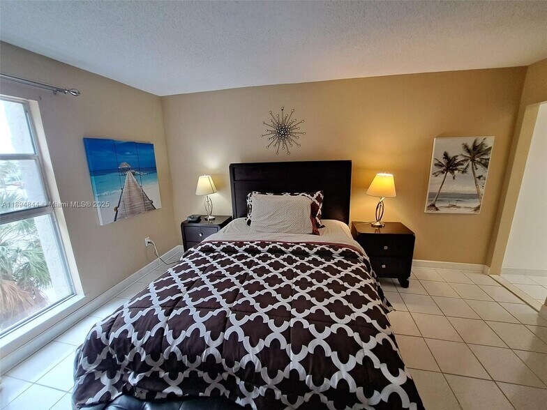 Building Photo - 201 178th Dr