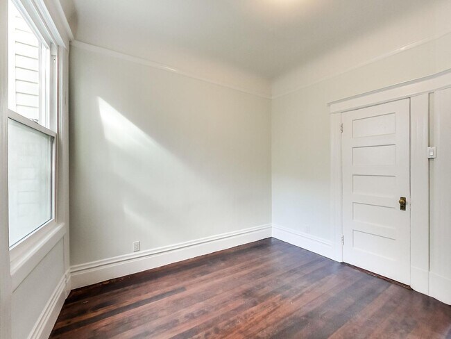 Building Photo - 1087 Natoma St