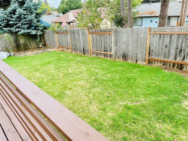 Building Photo - Wonderful South Salem Home in great neighborhood.