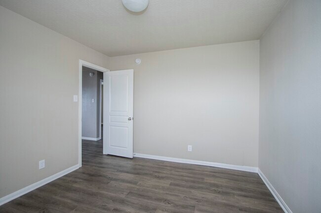 Building Photo - 2209 Onyx Ct