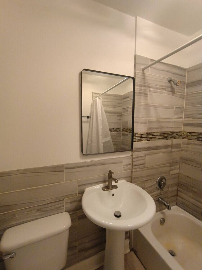 Building Photo - 2229 N 40th St