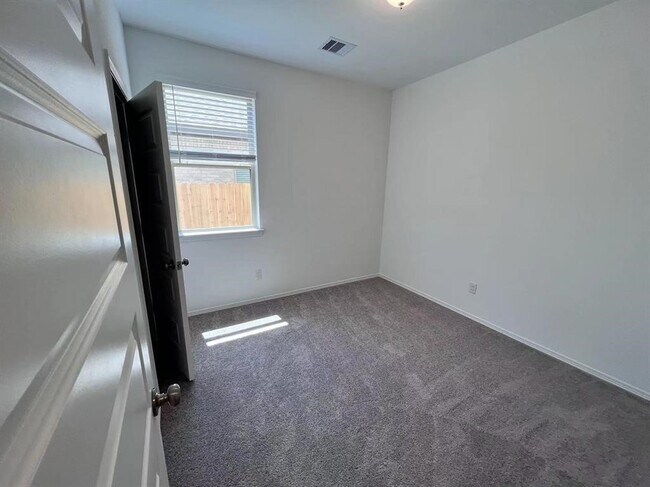 Building Photo - 23111 True Fortune Dr