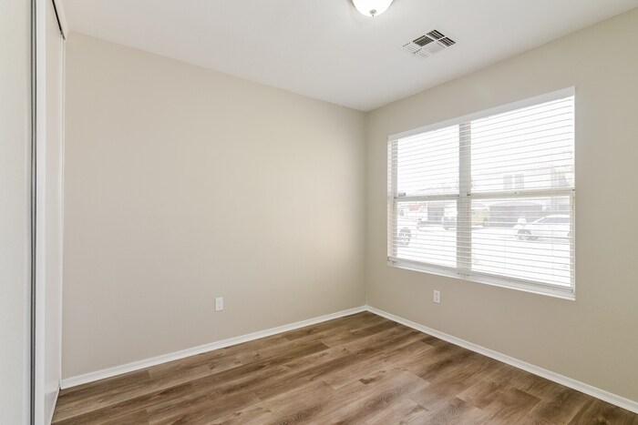 Building Photo - 8140 E Obispo Ave