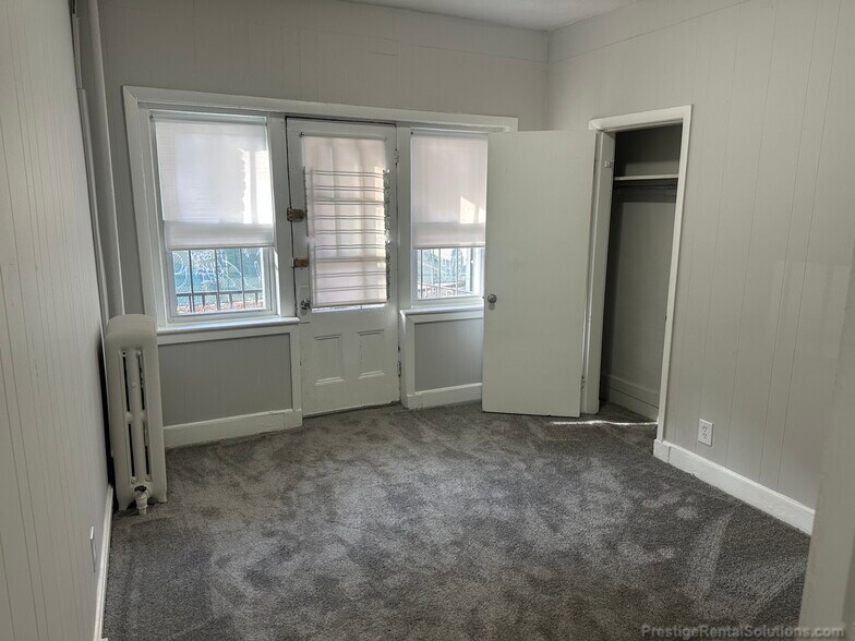 Building Photo - 95 Gordon St