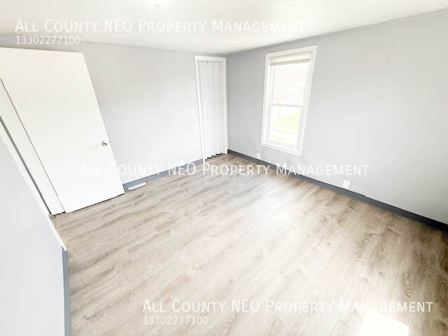 Building Photo - 246 Second Street-